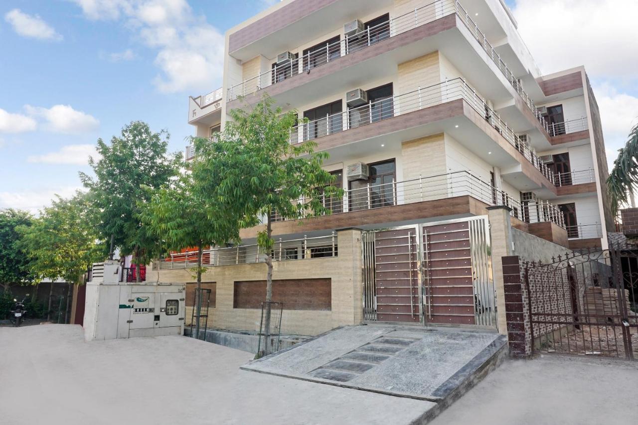 OYO 37169 Hotel Quadis Noida Exterior foto