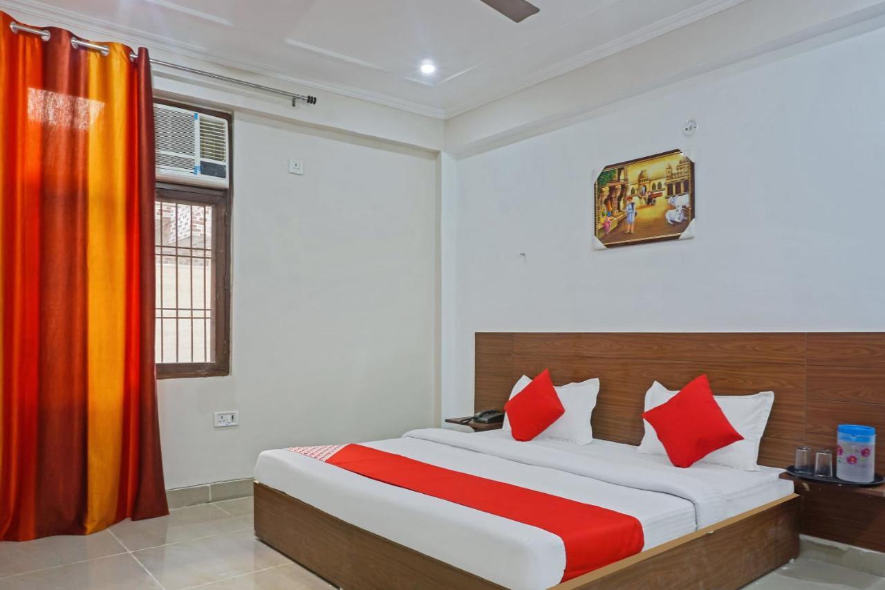 OYO 37169 Hotel Quadis Noida Exterior foto