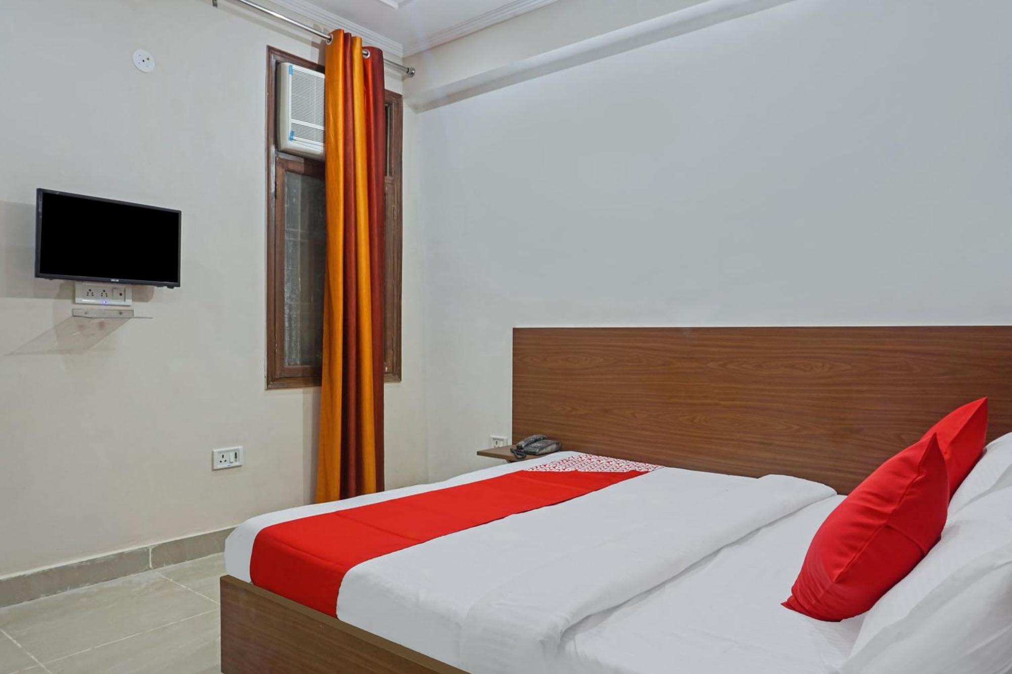 OYO 37169 Hotel Quadis Noida Exterior foto