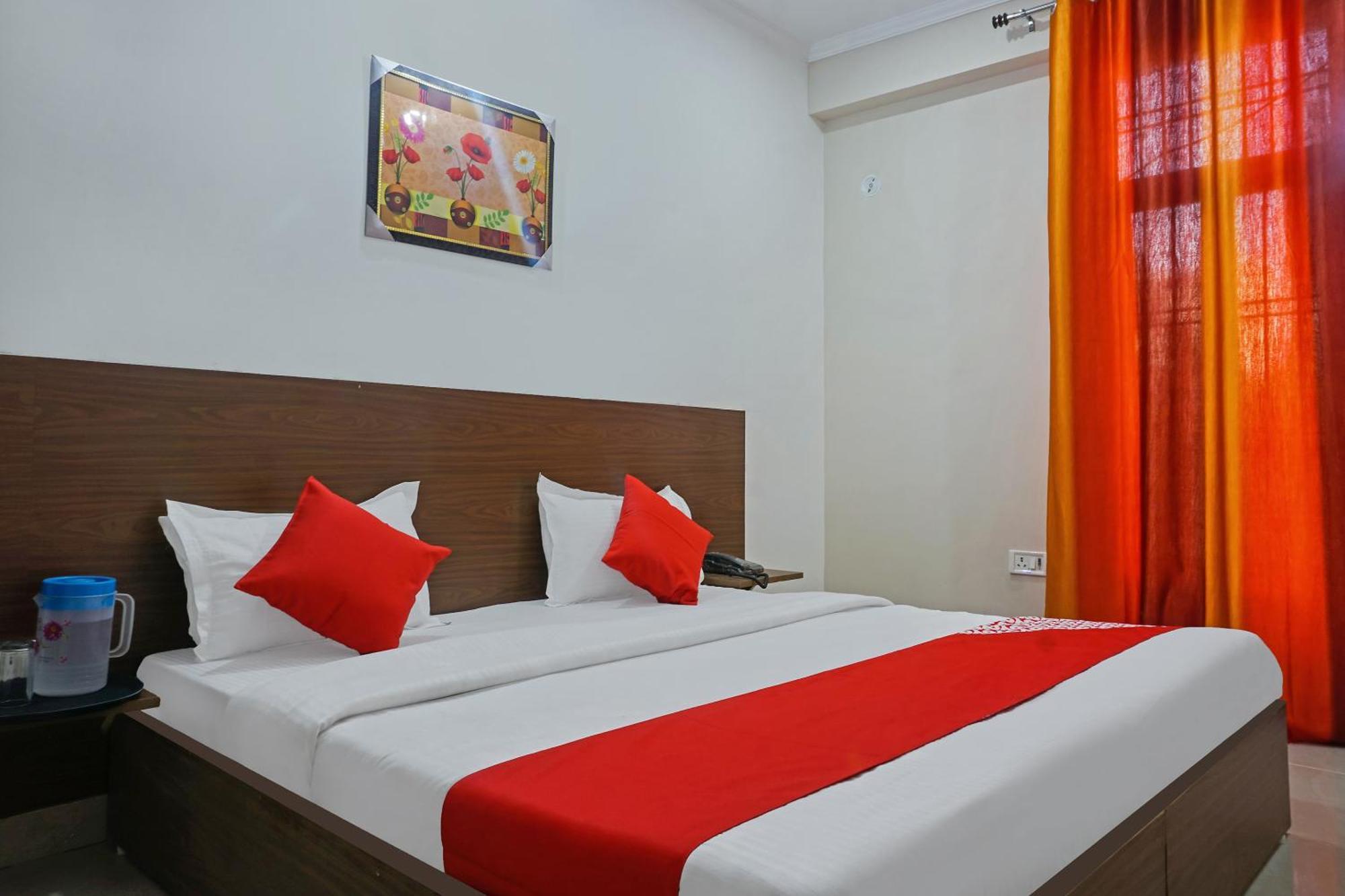 OYO 37169 Hotel Quadis Noida Exterior foto