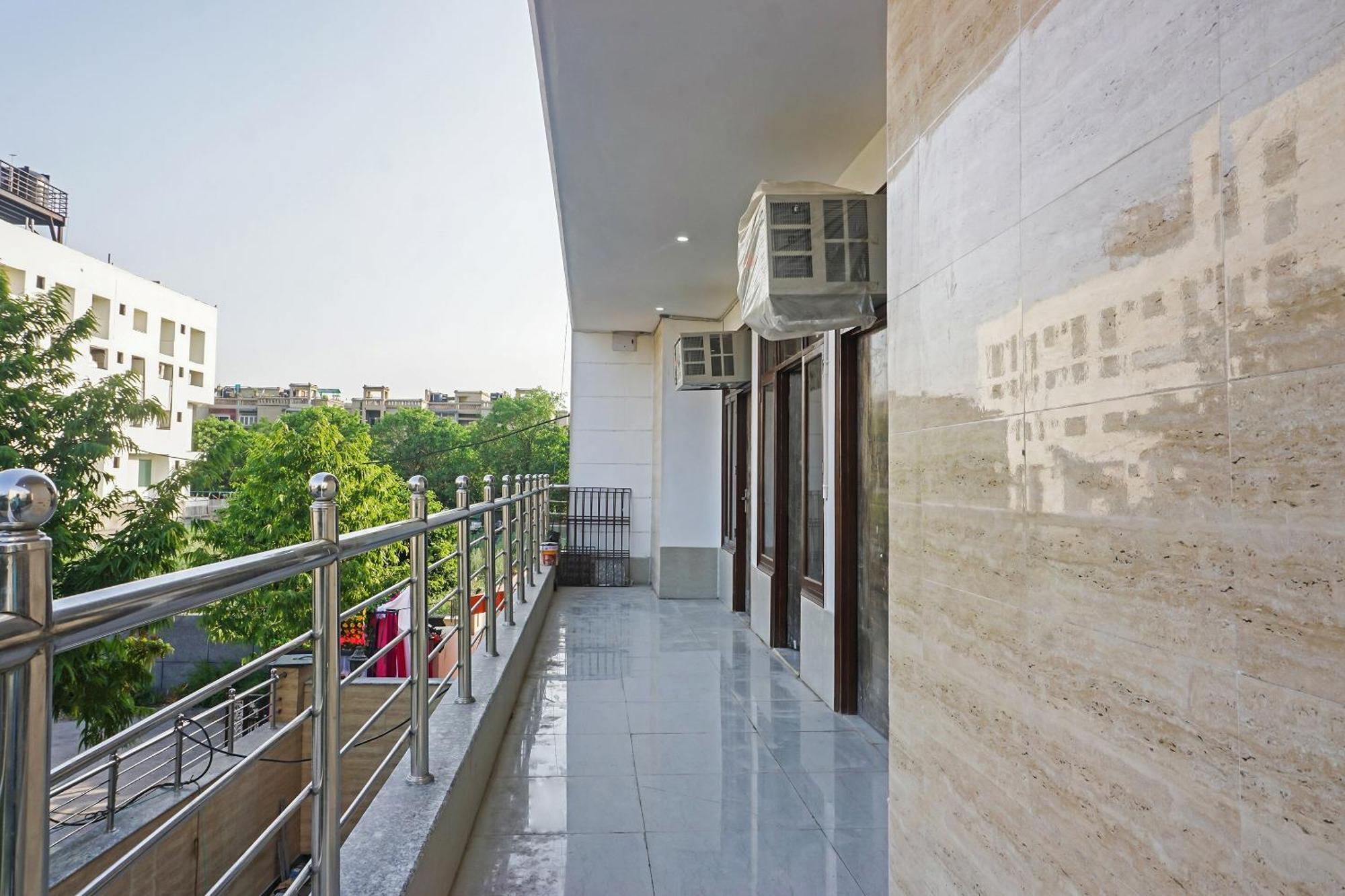 OYO 37169 Hotel Quadis Noida Exterior foto
