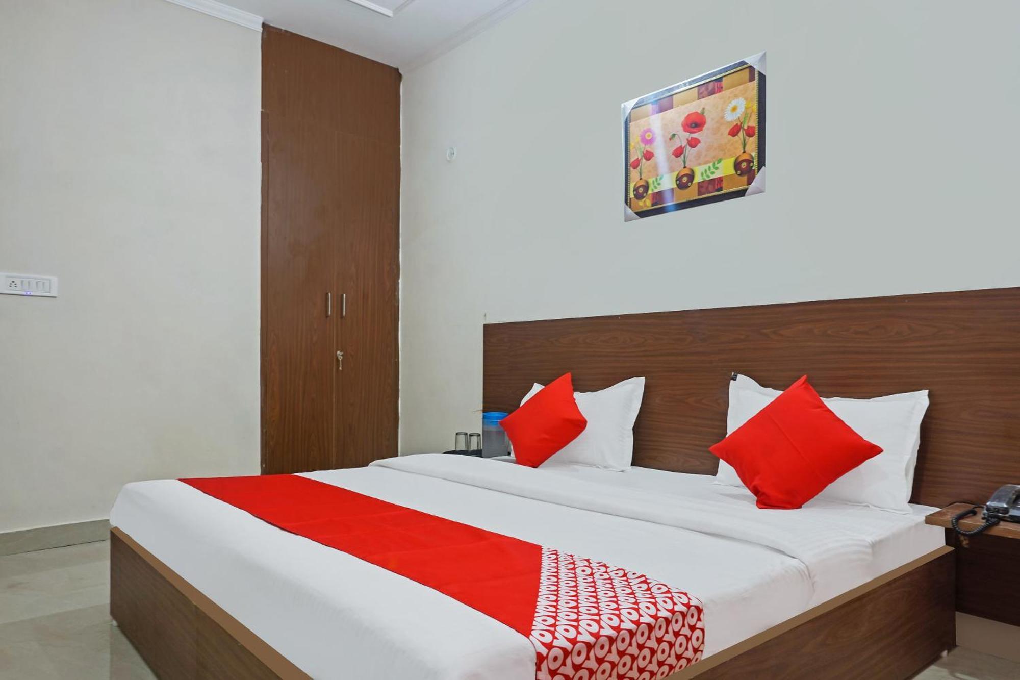 OYO 37169 Hotel Quadis Noida Exterior foto